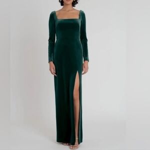 NWT Jenny Yoo Rachel Square-Neck Long-Sleeve Side-Slit Stretch Velvet Gown Green